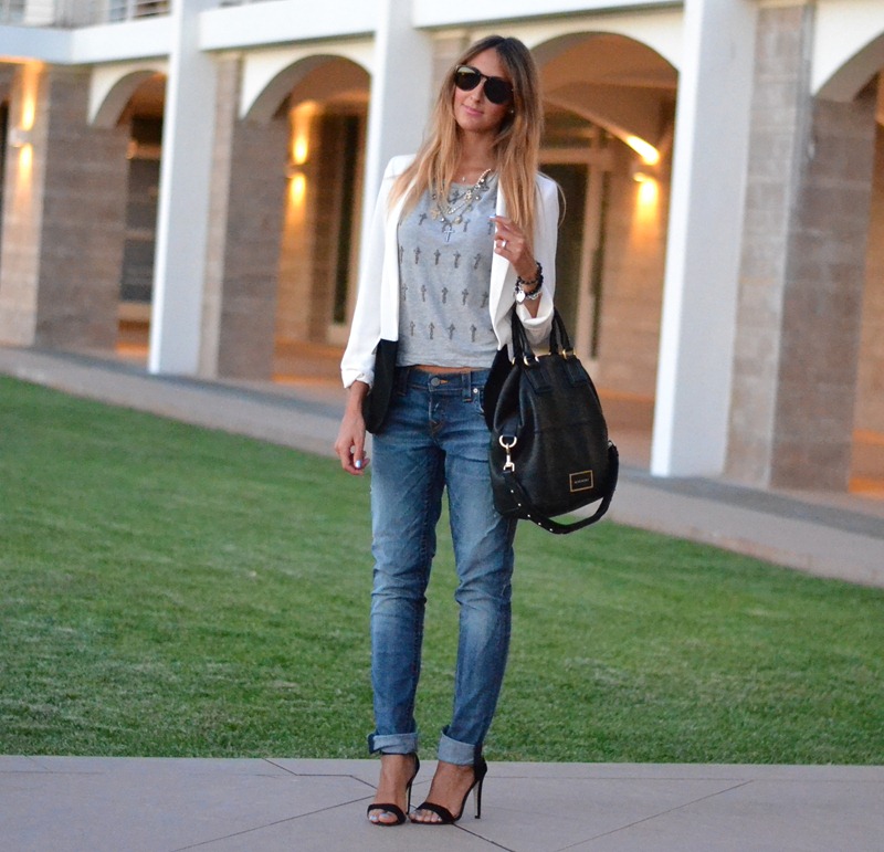 Primark, Shopping, Primark Shoes, Givenchy Bag, Givenchy Bugatti Bag, Cross Necklace, Sky Line, Chanel Nailpolish, Chanel Sky Line, True Religion Jeans, True Religion, Fashion Blogger, Italian Fashion Bloggers, Boyfriend Jeans, Primark Tshirt