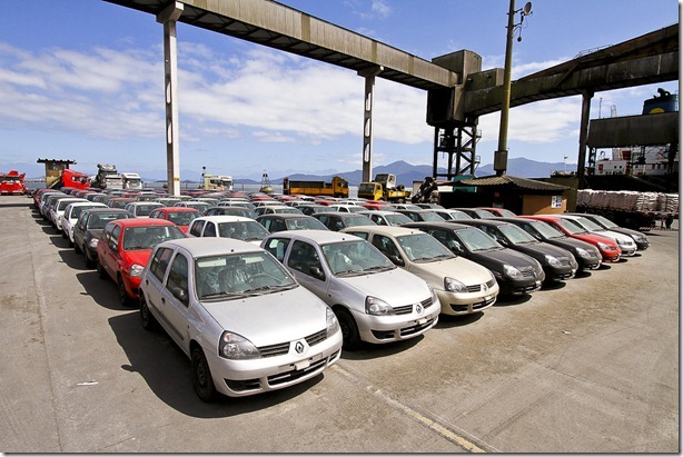 Ranking de Vendas - Maio de 2.012 Descarregamento-de-carros-paranagua-foto-appa_thumb