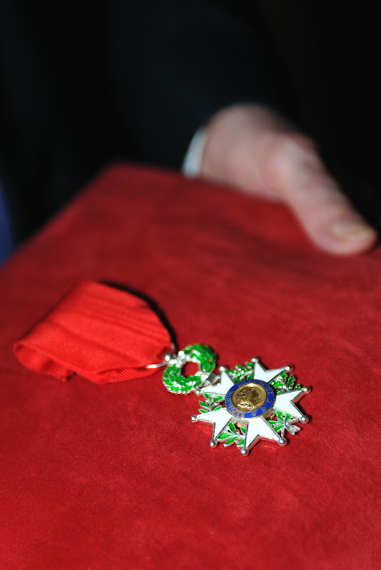 Remise de la Légion d'honneur à M. Betoul le 16 Octobre 2012 Remise de la Légion d'honneur à M. Betoul le 16 Octobre 2012
