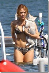 dollys-from-holly.blogspot.com_Miley Cyrus_12