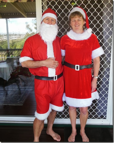 Mr & Mrs claus Mr & Mrs claus