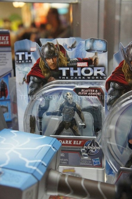 Thor Sötét világ promókép és figurák 04