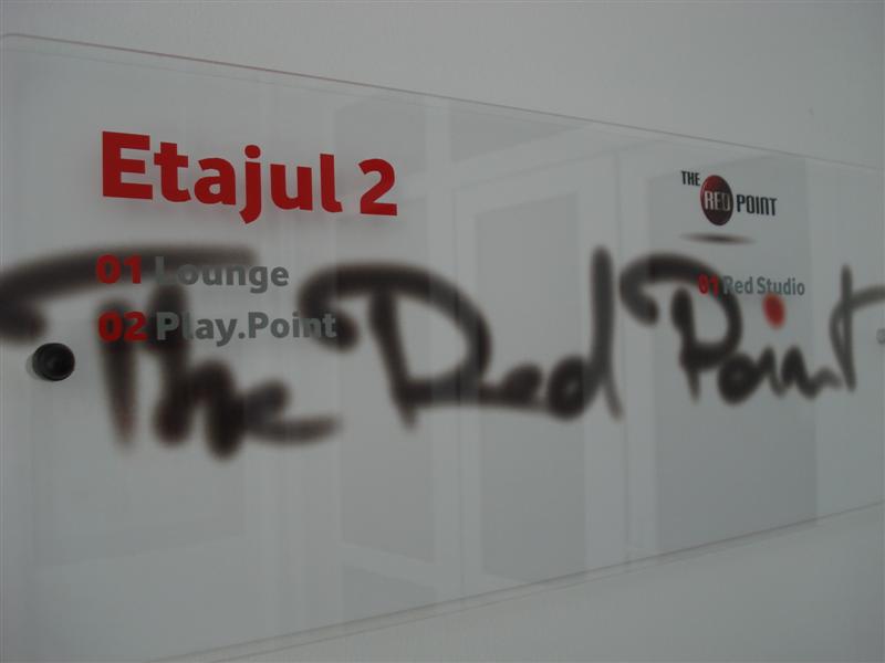 THE RED POINT