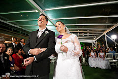 Fotos do evento Fernanda e Renato. Foto numero 36. Fotografia (fotografias) dos fotógrafos de casamento Wagner e Vanessa que fazem fotos de casamento (fotografia de casamento) no melhor estilo do fotojornalismo em Niterói, RJ, e outras cidades do Rio de Janeiro. fotos casamento niterói de rj festa rio janeiro niteroi festas para casamentos foto fotojornalismo fotografia decoraçao em fotógrafo sites fotógrafos decoração