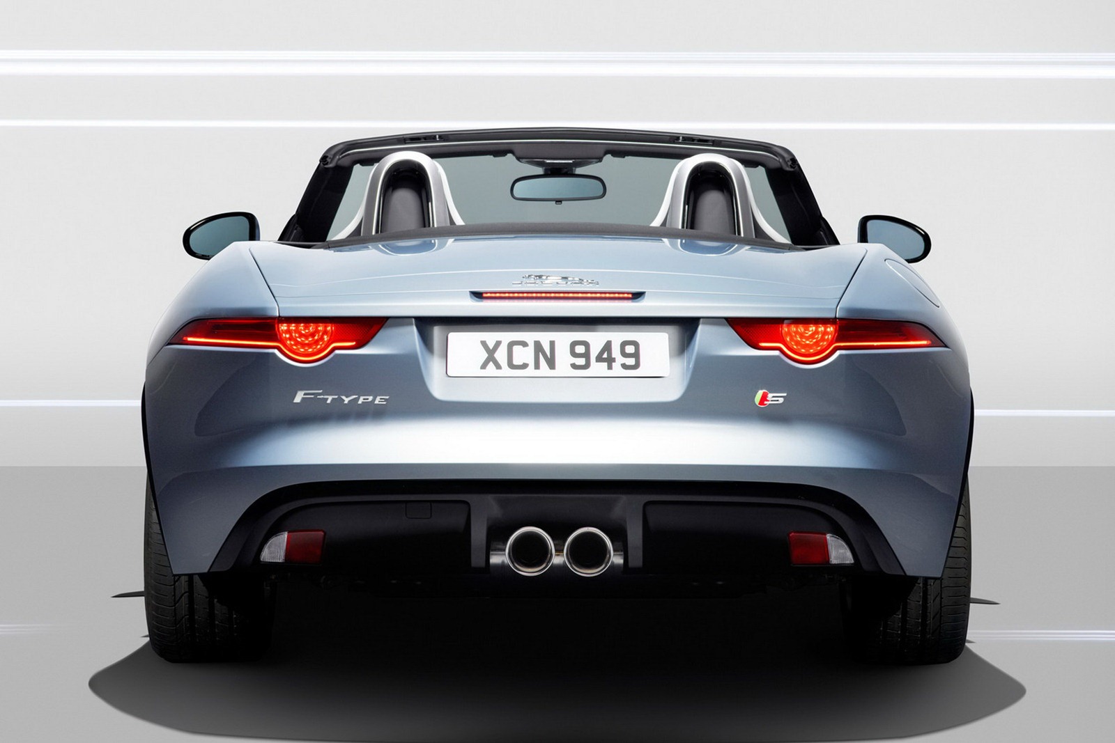 [2013-Jaguar-F-Type-14%255B5%255D.jpg]