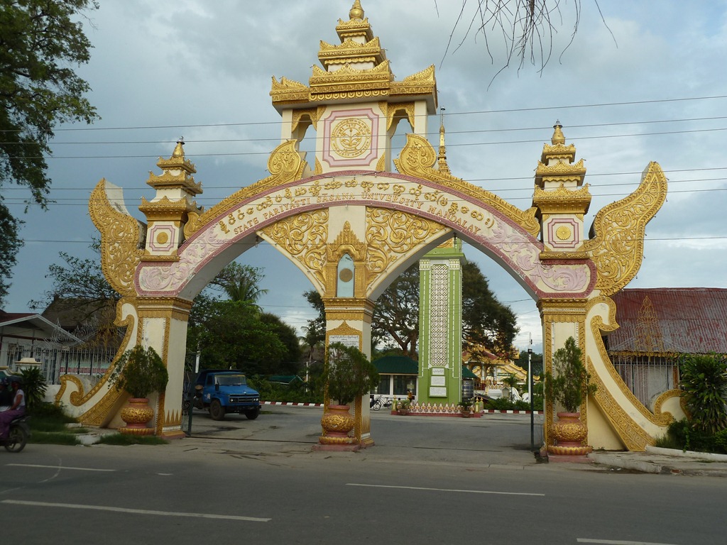 [Myanmar-Mandalay-University-for-miss%255B1%255D.jpg]