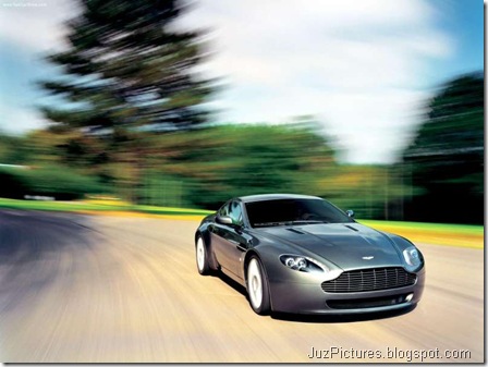 Aston Martin V8 Vantage 3