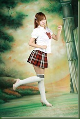 Ryu-Ji-Hye-Red-and-White-School-Girl-12