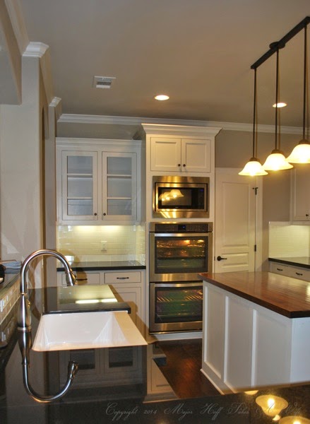 classic kitchen double oven wall.jpg Classic kitchen double oven wall