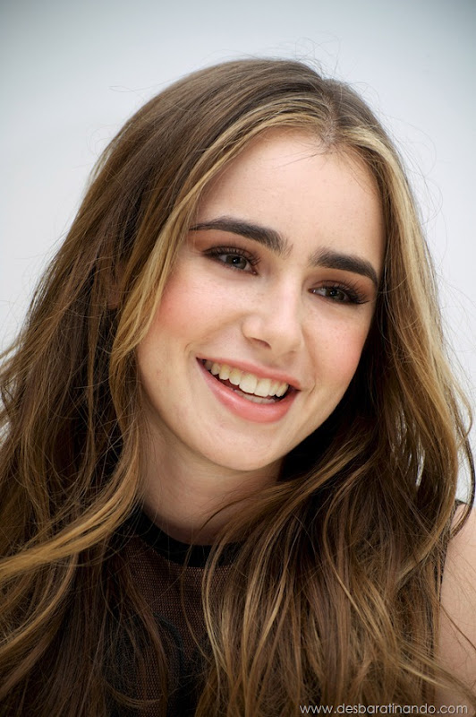 lily-collins-linda-sensual-sexy-lady-desbaratinando-sexta-proibida (23)