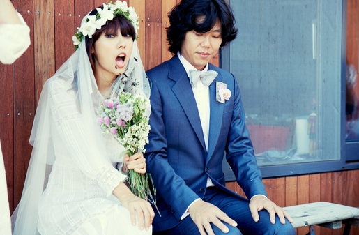 [lee-hyori-and-lee-sang-soon-wedding-6%255B2%255D.png]