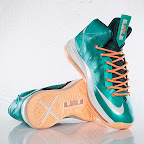 Gallery: Nike LeBron X Miami Setting or Dolphins if you Like nike lebron 10 gr miami dolphins 3 03 Gallery: Nike LeBron X Miami Setting or Dolphins if you Like