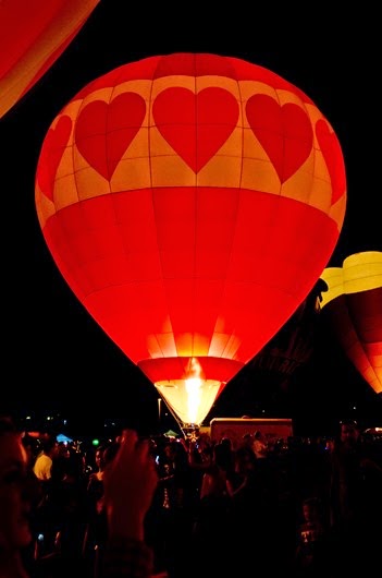 [balloon%2520glow-8%255B3%255D.jpg]