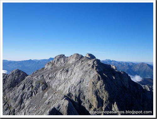 Jito Escarandi - Jierru 2424m - Lechugales 2444m - Grajal de Arriba y de Abajo (Picos de Europa) 0066