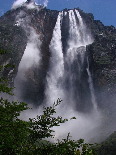 [salto%2520del%2520angel1%255B4%255D.jpg]