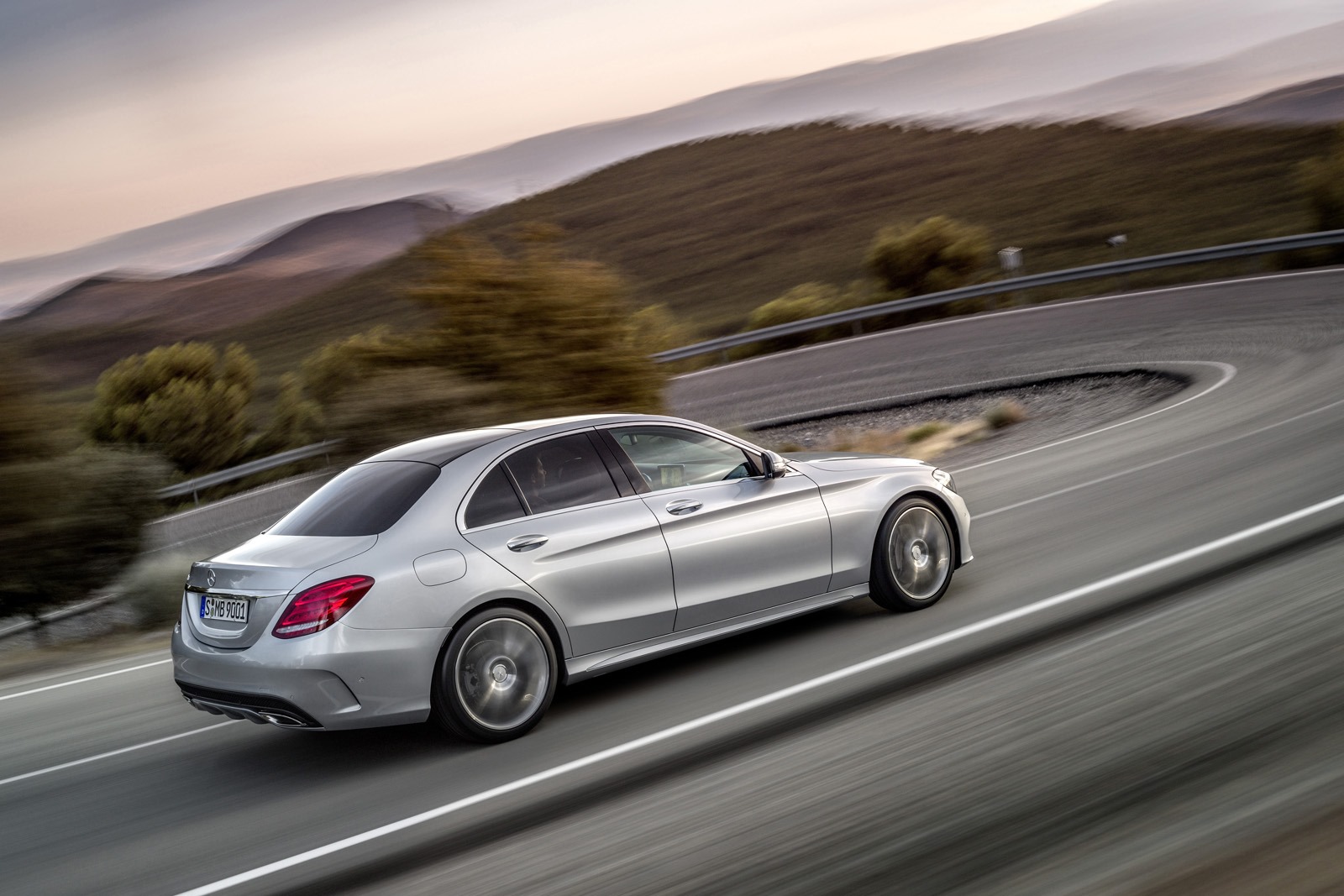 [2015-Mercedes-C-Class-34%255B3%255D.jpg]