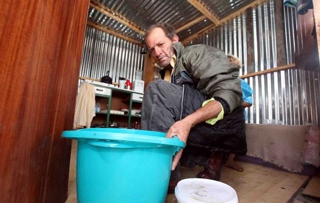 [AFRIKANER%2520POOR%2520SQUATTERS%2520RUYTERWACHT%2520CAPE%2520TOWN%2520FEB%252012%25202012%255B5%255D.jpg]