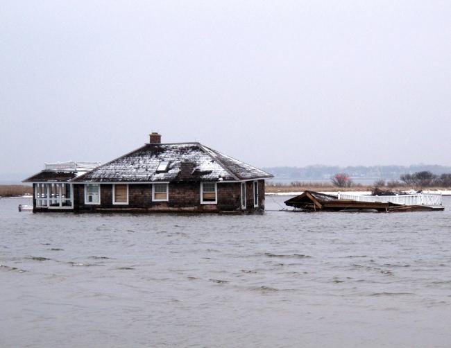 [Sandy%2520-%2520Mantoloking%2520house%2520washed%2520into%2520Barnegat%2520Bay%2520-AP%2520photo%255B3%255D.jpg]