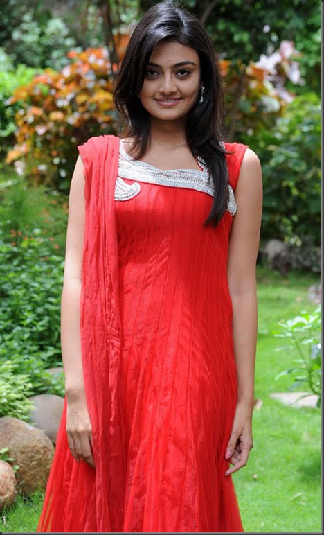 Nikitha-Narayan-New-Cute-Still2