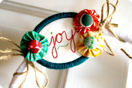 HolidayWreathGiveaway1