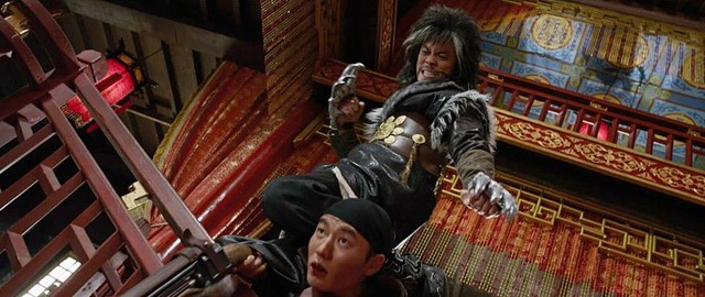 Lucy Liu a The Man with the Iron Fistsben 02