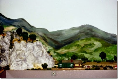 55389543-19 Dad's Layout in Spring 2004 55389543-19 Dad's Layout in Spring 2004