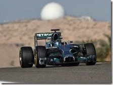 Rosberg nei test in Bahrain 2014