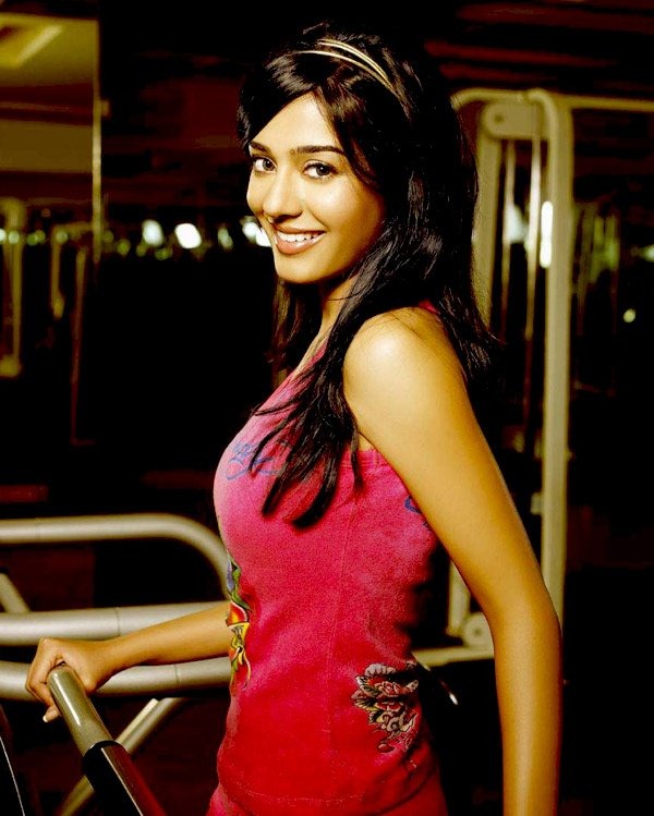 [Amrita%2520Rao%2520nice%2520smile%255B2%255D.jpg]