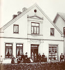 Bahnhofstr. 117 1904. G. Seedorf, aus: H. Siewert Rund um den Scharmbecker Marktplatz - damals. Verl. H. Saade, 1983.
