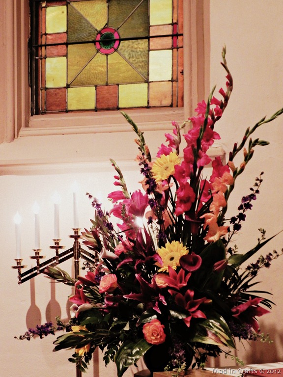 [altar-flowers-in-fall-colors4.jpg]