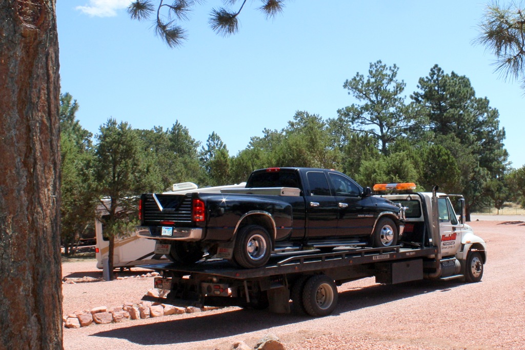 [To%2520Colorado%252C%2520RV%2520park%2520and%2520tow%2520truck%2520066%255B4%255D.jpg]