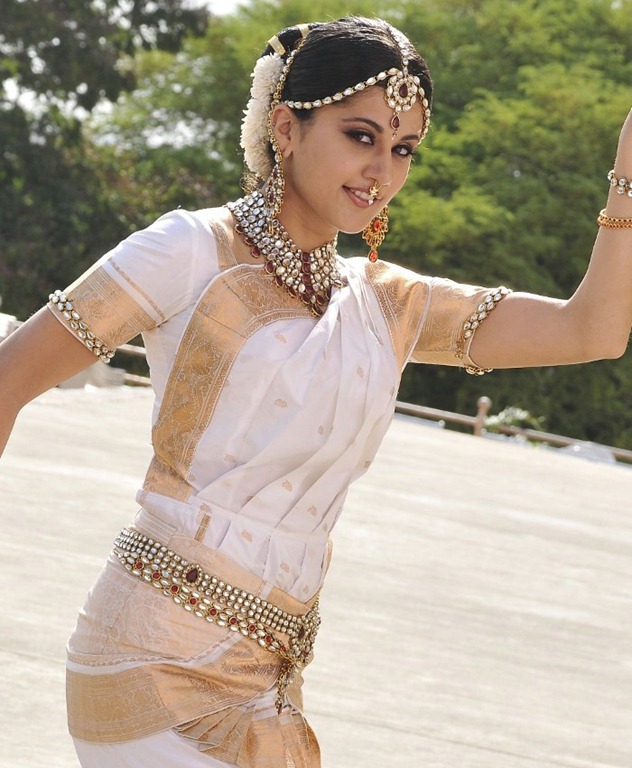 [tapsee%2520_HD%2520pics%255B3%255D.jpg]