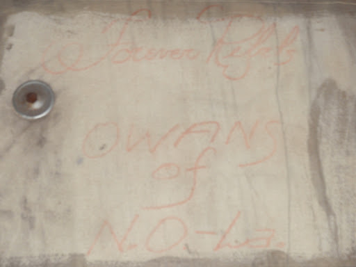 r in graffiti