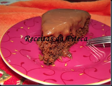 Bolo moka de chocolate e caramelo-fatia Bolo moka de chocolate e caramelo-fatia