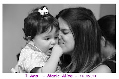 Fotos do evento Maria Alice  (01 ano) - 16.09.11. Foto numero 17 da Social Click Fotografia Digital, do Rio de Janeiro, RJ, que faz fotos divertidas, fotos malucas, fotos com fantasias, fotos na hora, fotografia maluca, fotografia divertida com molduras personalizadas. fotos divertidas malucas foto maluca animadas animado rj rio de janeiro divertida fantasia animada engraçadas 15 anos debutante noivos casamentos