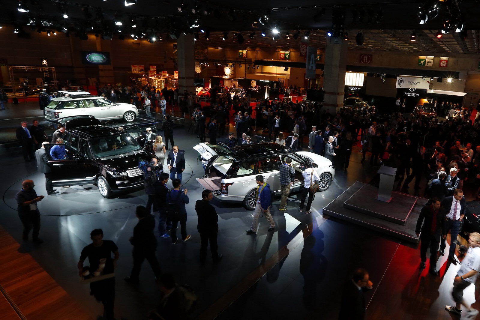 [Land-Rover-Paris-Motor-Show-2%255B4%255D.jpg]