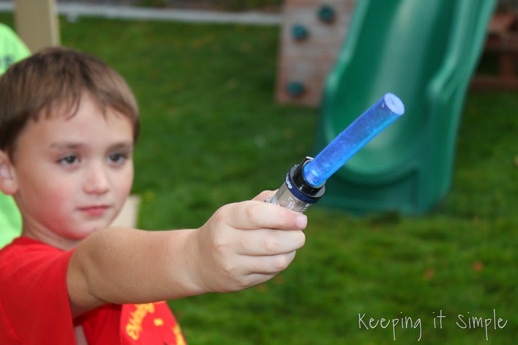 [%2523shop%2520Star-Wars-Wrapping-Paper-Tube-Light-Sabers%2520%2523SparkRebellion%2520%252855%2529%255B3%255D.jpg]