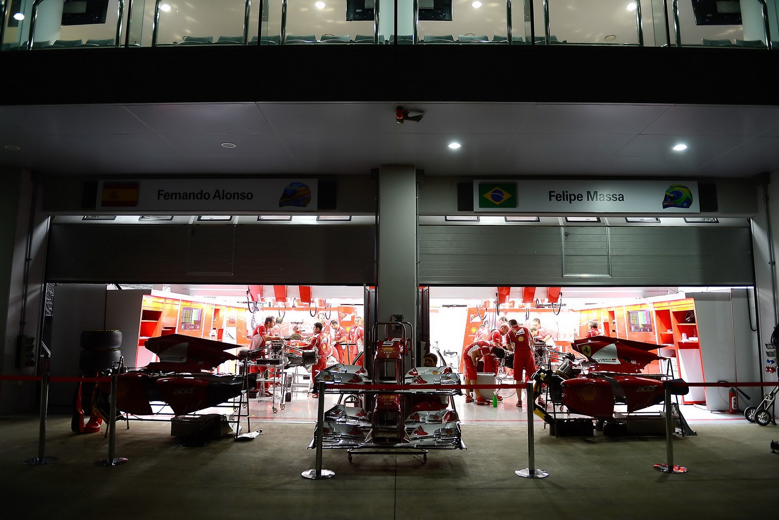 [F1-Korea-Ferrari-Pits%255B2%255D.jpg]