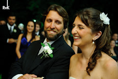 Fotos do evento Joana e Mauro. Foto numero 20 de Rogerio von Kruger, fotografo no Rio de Janeiro (RJ), que faz fotos de casamento, fotos de musica, fotos de shows e fotos de eventos. Rogerio von Kruger faz fotos digitais de casamento no Rio de Janeiro, RJ. fotos de casamento foto digital rio janeiro rj festa noiva noivas festas album casamentos digitais retrato fotografia penteado