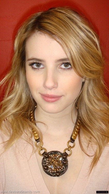 Emma Roberts linda sensual sexy sedutora desbaratinando (71)