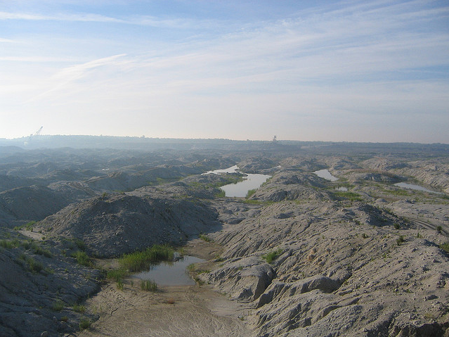 Lee Creek phosphate mine, 28 May 2005. MasterGeorge / flickr