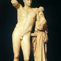 52.- Praxíteles. Hermes con el niño Dionisios