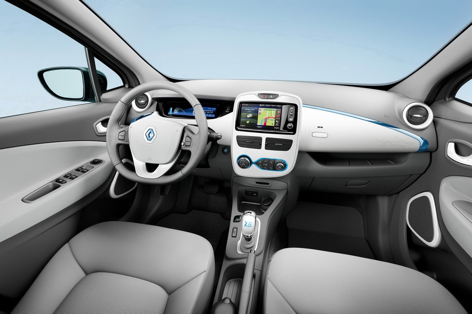 Renault-ZOE-21[2].jpg