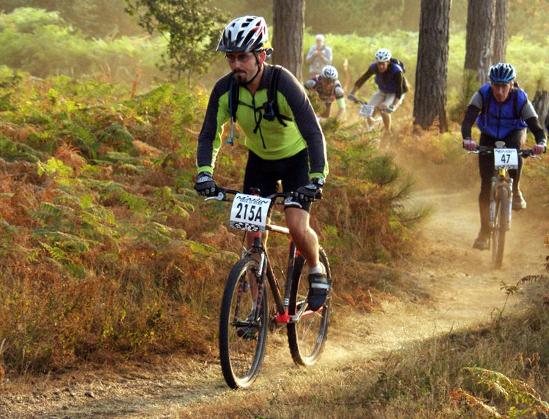 [PXX%2520Bikers%2520impegnati%2520in%2520gara%2520di%2520Mtb%255B7%255D.jpg]