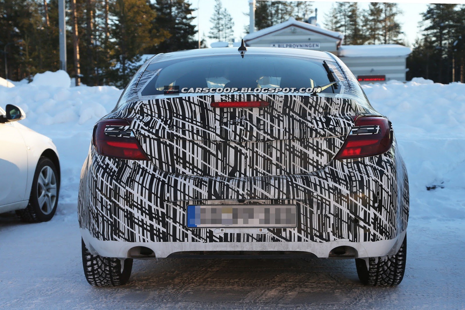 [2014-Opel-Vauxhall-Insignia-6CarScoop%255B3%255D.jpg]