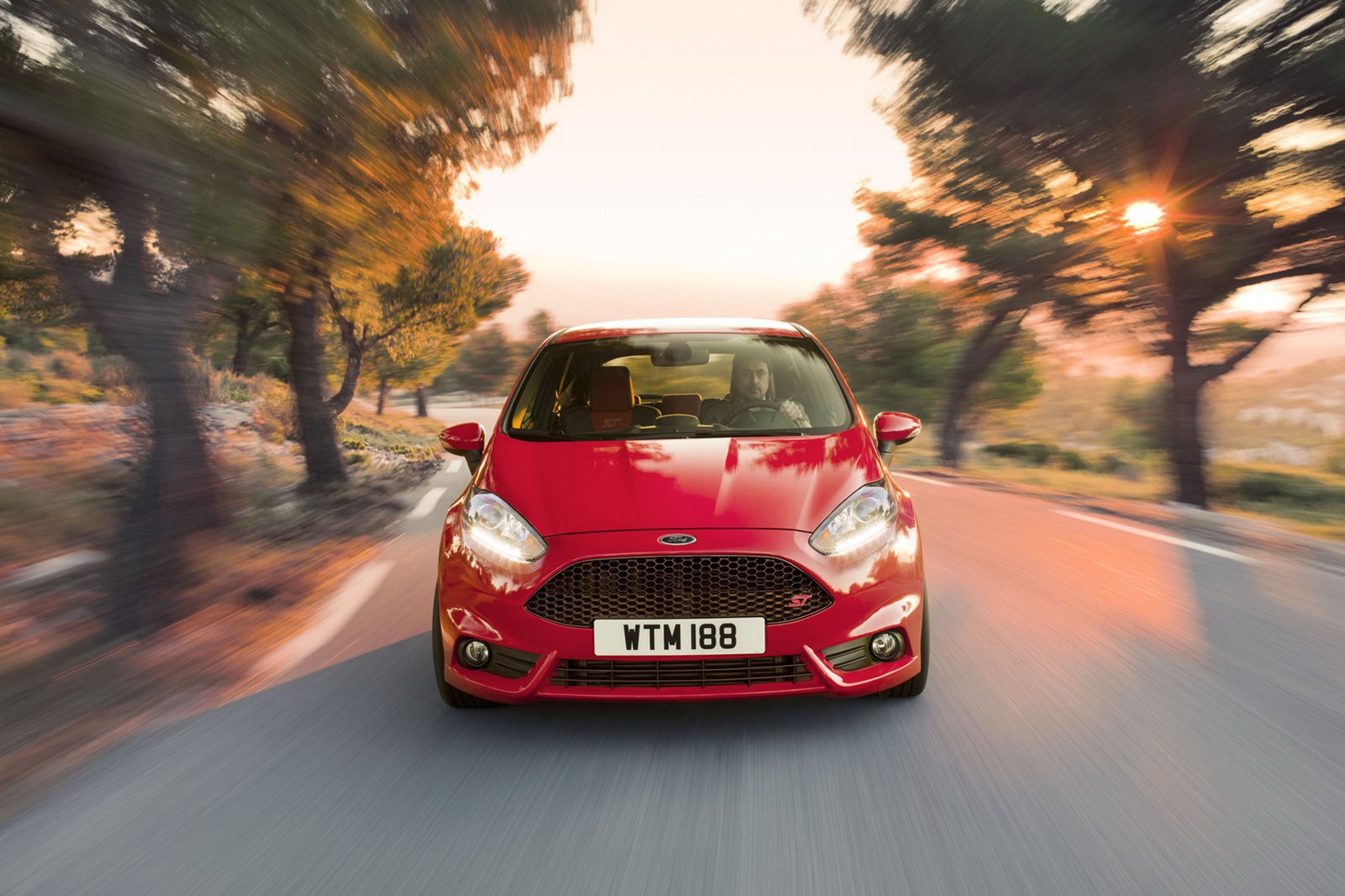 2012-Ford-Fiesta-ST-6%255B2%255D.jpg