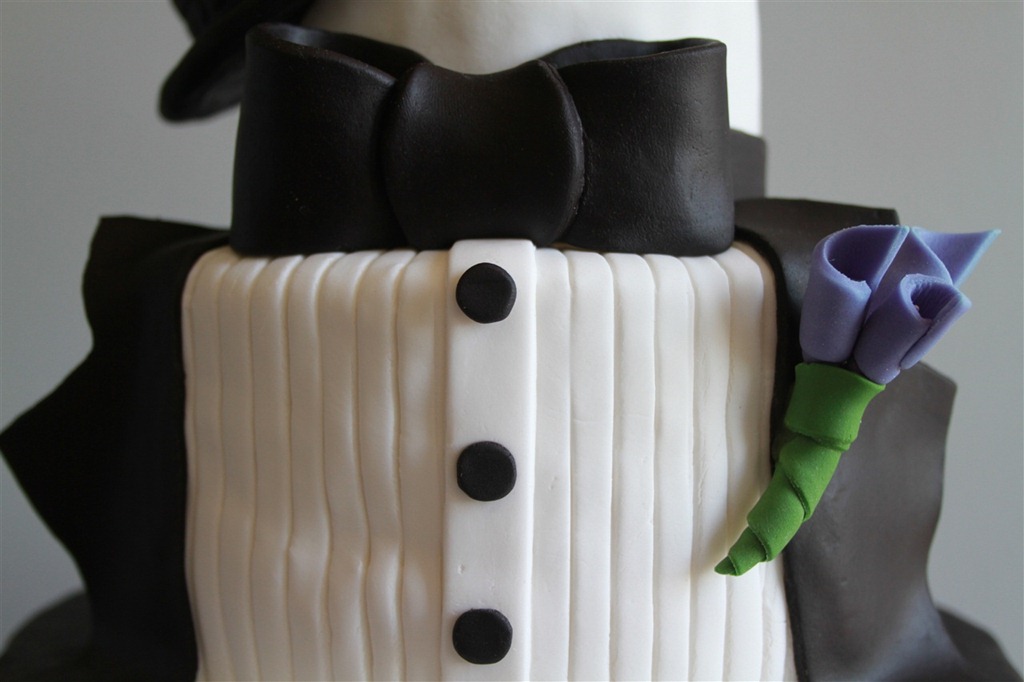 [Tuxedo-Grooms-Cake-23.jpg]