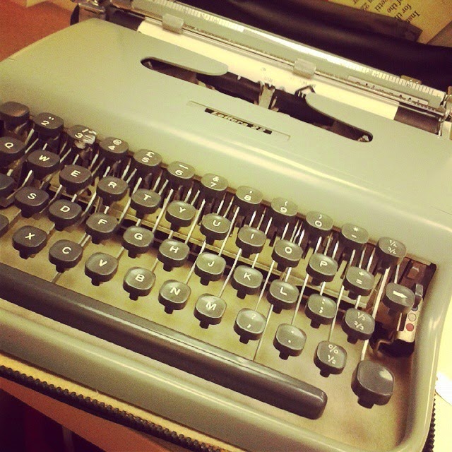 [typewriter%255B3%255D.jpg]