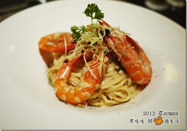 [P1220438_thumb12.jpg]