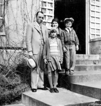 [1930BillieAnnieAlfordwLakins2.png]